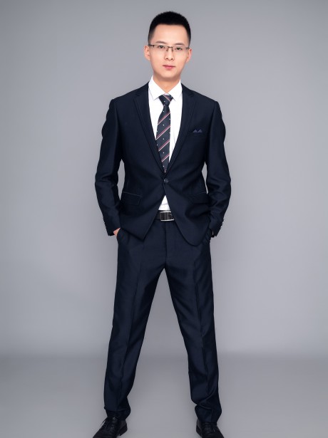 李繁律师，男，从事律师职业5年，现为甘肃赛莱律师事务所专职律师。
