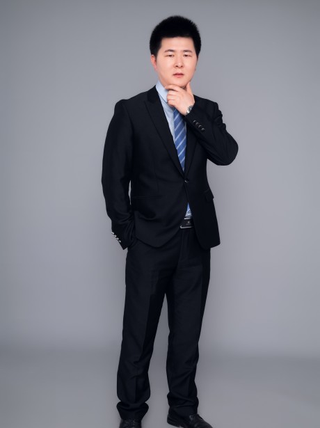 刘兴旺律师，男，从事律师职业2年。现担任甘肃赛莱律师事务所专职律师。