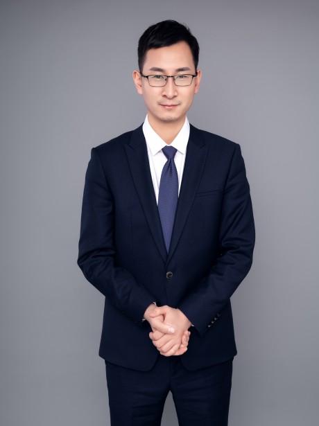 唐正潮律师，男，自2018年起从事律师职业，现为甘肃赛莱律师事务所专职律师。