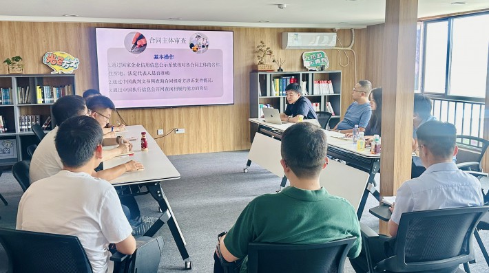 为有效运用律所学习平台并实质性推进青年律师的专业技能提升，甘肃赛莱律师事务所于近期举办了专题为“建设工程施工合同审查要点”的分享会。此次分享会由本所合伙人、具备一级造价工程师、一级建造师及税务师等多重